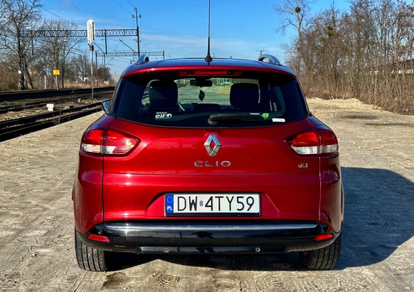 Renault Clio cena 30800 przebieg: 130000, rok produkcji 2017 z Wrocław małe 667